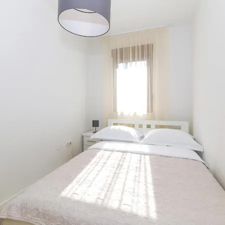 In Kastel Stafilic With Kitchen Holiday home