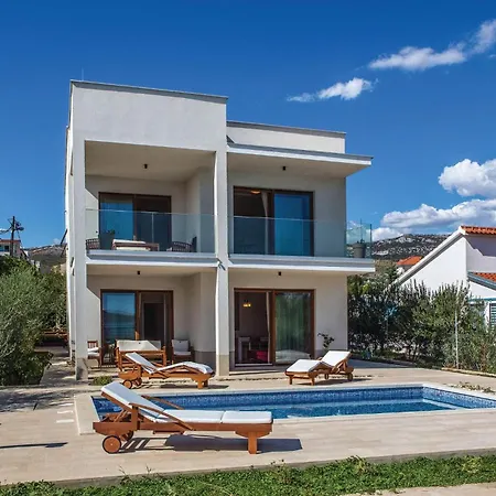Holiday home In Kastel Stafilic With Kitchen *