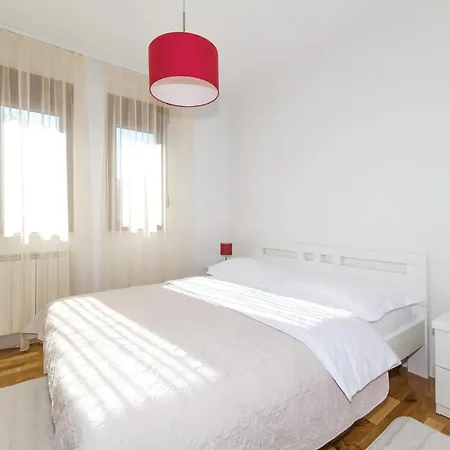In Kastel Stafilic With Kitchen Holiday home