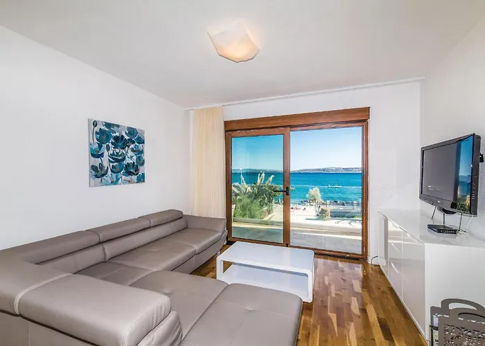 Casa vacanze Five-bedroom In Kastel Stafilic *