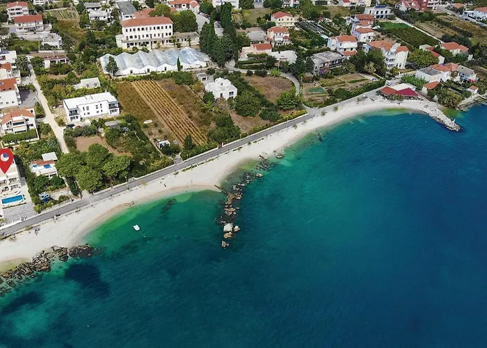 Five-bedroom In Kastel Stafilic Casa vacanze
